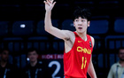 張博源半場表現(xiàn)亮眼，11投6中，罰球全中，得17分4板！