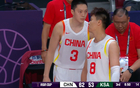 中國男籃勝，余嘉豪得分高，胡金秋罰球，趙睿爆發(fā)19分。